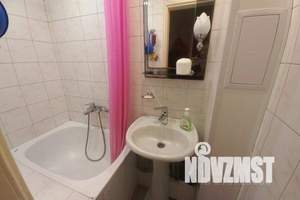 2-к квартира, посуточно, 40м2, 1/2 этаж