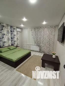 1-к квартира, посуточно, 38м2, 1/9 этаж