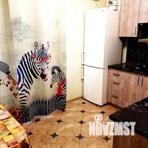 1-к квартира, посуточно, 32м2, 3/3 этаж