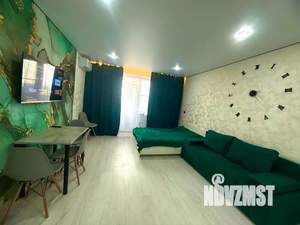 Студия квартира, посуточно, 33м2, 8/10 этаж