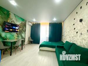 Студия квартира, посуточно, 33м2, 8/10 этаж