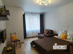 1-к квартира, посуточно, 38м2, 3/5 этаж