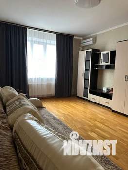 1-к квартира, посуточно, 40м2, 3/3 этаж