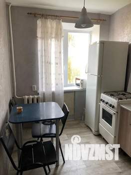 1-к квартира, посуточно, 30м2, 2/10 этаж