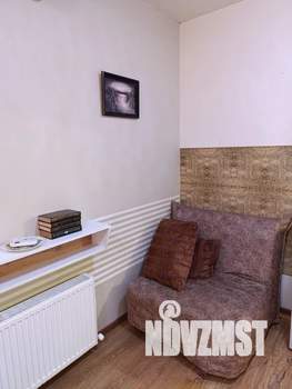 Студия квартира, посуточно, 44м2, 1/3 этаж