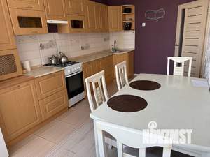 1-к квартира, посуточно, 65м2, 4/5 этаж