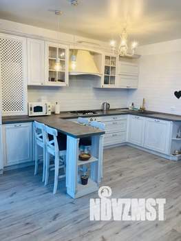 Студия квартира, посуточно, 40м2, 4/5 этаж