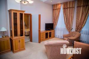 2-к квартира, посуточно, 50м2, 1/1 этаж