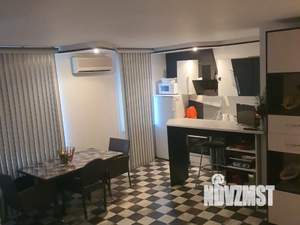 Студия квартира, посуточно, 55м2, 3/10 этаж