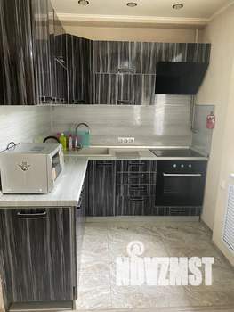 Студия квартира, посуточно, 32м2, 1/5 этаж
