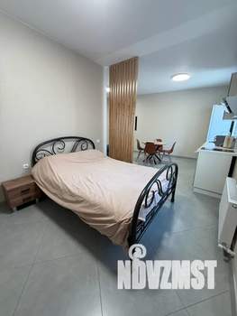 Студия квартира, посуточно, 42м2, 1/1 этаж