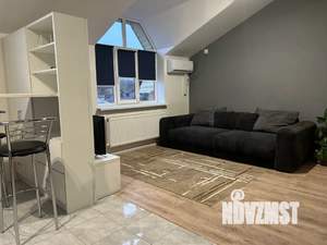 Студия квартира, посуточно, 39м2, 4/4 этаж