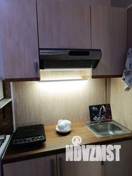 Студия квартира, посуточно, 44м2, 1/3 этаж