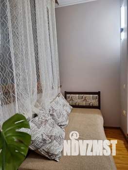 1-к квартира, посуточно, 44м2, 4/10 этаж