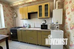 2-к квартира, посуточно, 60м2, 3/3 этаж