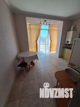 1-к квартира, посуточно, 39м2, 1/8 этаж