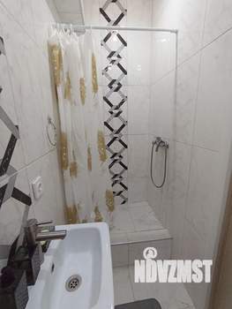 Студия квартира, посуточно, 25м2, 1/3 этаж