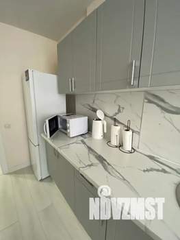 1-к квартира, посуточно, 37м2, 8/10 этаж