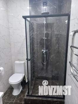 1-к квартира, посуточно, 40м2, 1/8 этаж