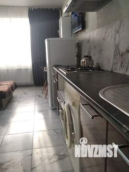 Студия квартира, посуточно, 30м2, 1/8 этаж