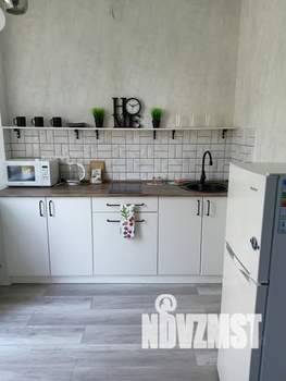 Студия квартира, посуточно, 30м2, 3/3 этаж