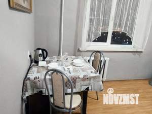 1-к квартира, посуточно, 32м2, 8/10 этаж