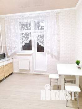 1-к квартира, посуточно, 50м2, 3/5 этаж