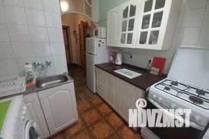2-к квартира, посуточно, 40м2, 1/2 этаж