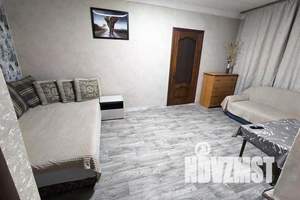 2-к квартира, посуточно, 10м2, 1/3 этаж