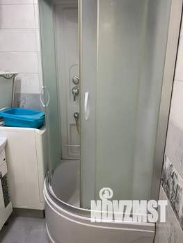 Студия квартира, посуточно, 32м2, 1/5 этаж