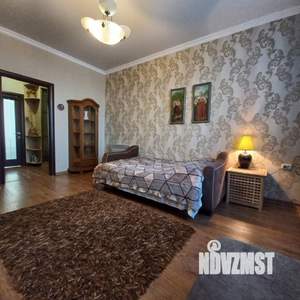 1-к квартира, посуточно, 50м2, 4/4 этаж