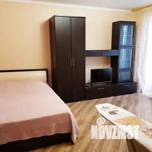 1-к квартира, посуточно, 32м2, 3/3 этаж