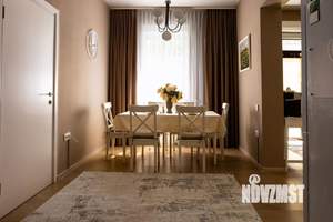2-к квартира, посуточно, 90м2, 1/1 этаж