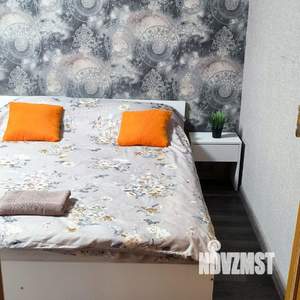 2-к квартира, посуточно, 52м2, 1/1 этаж