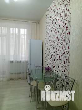 1-к квартира, посуточно, 43м2, 1/3 этаж