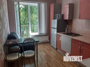 1-к квартира, посуточно, 40м2, 3/3 этаж