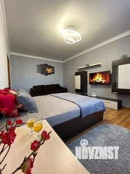 1-к квартира, посуточно, 38м2, 8/10 этаж