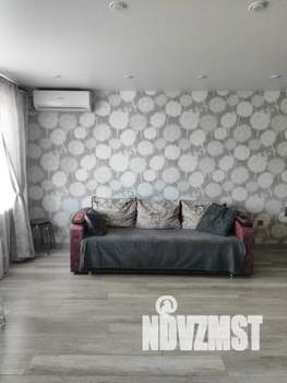 Студия квартира, посуточно, 30м2, 1/5 этаж