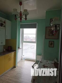 1-к квартира, посуточно, 32м2, 3/3 этаж