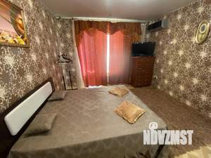 1-к квартира, посуточно, 38м2, 1/3 этаж