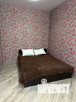 1-к квартира, посуточно, 50м2, 1/3 этаж