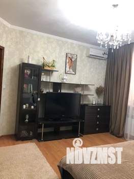 1-к квартира, посуточно, 40м2, 3/7 этаж