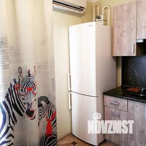 1-к квартира, посуточно, 32м2, 3/3 этаж