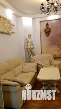 2-к квартира, посуточно, 50м2, 1/1 этаж