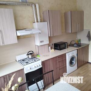 1-к квартира, посуточно, 47м2, 1/3 этаж