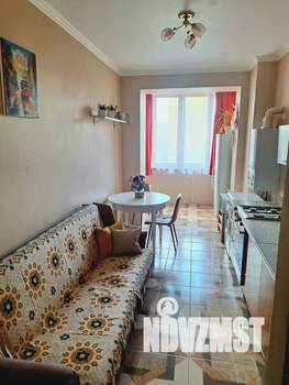 1-к квартира, посуточно, 44м2, 4/10 этаж