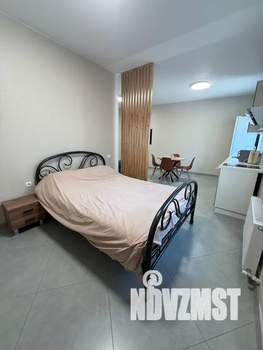 Студия квартира, посуточно, 42м2, 1/1 этаж