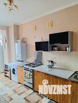 1-к квартира, посуточно, 44м2, 4/10 этаж