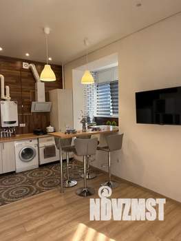 Студия квартира, посуточно, 55м2, 2/3 этаж