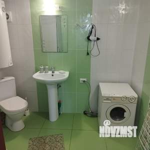 Студия квартира, посуточно, 45м2, 2/2 этаж